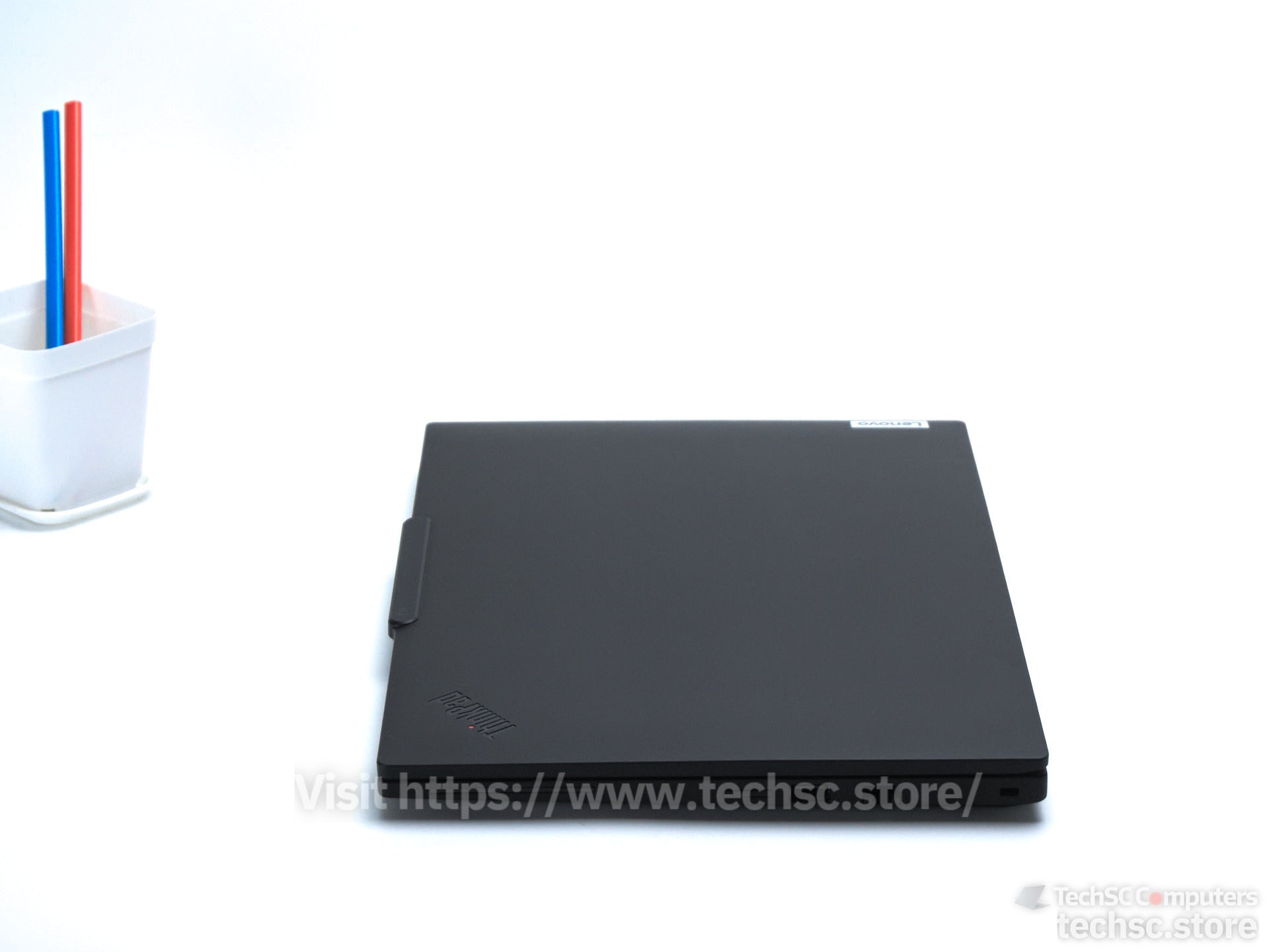Lenovo ThinkPad T14 Gen 5 14" OLED HDR 120Hz (Ryzen 7 8840U, 16GB RAM, 512GB, Onst 2027 Wty, Extd Batt) [A+/AS NEW]